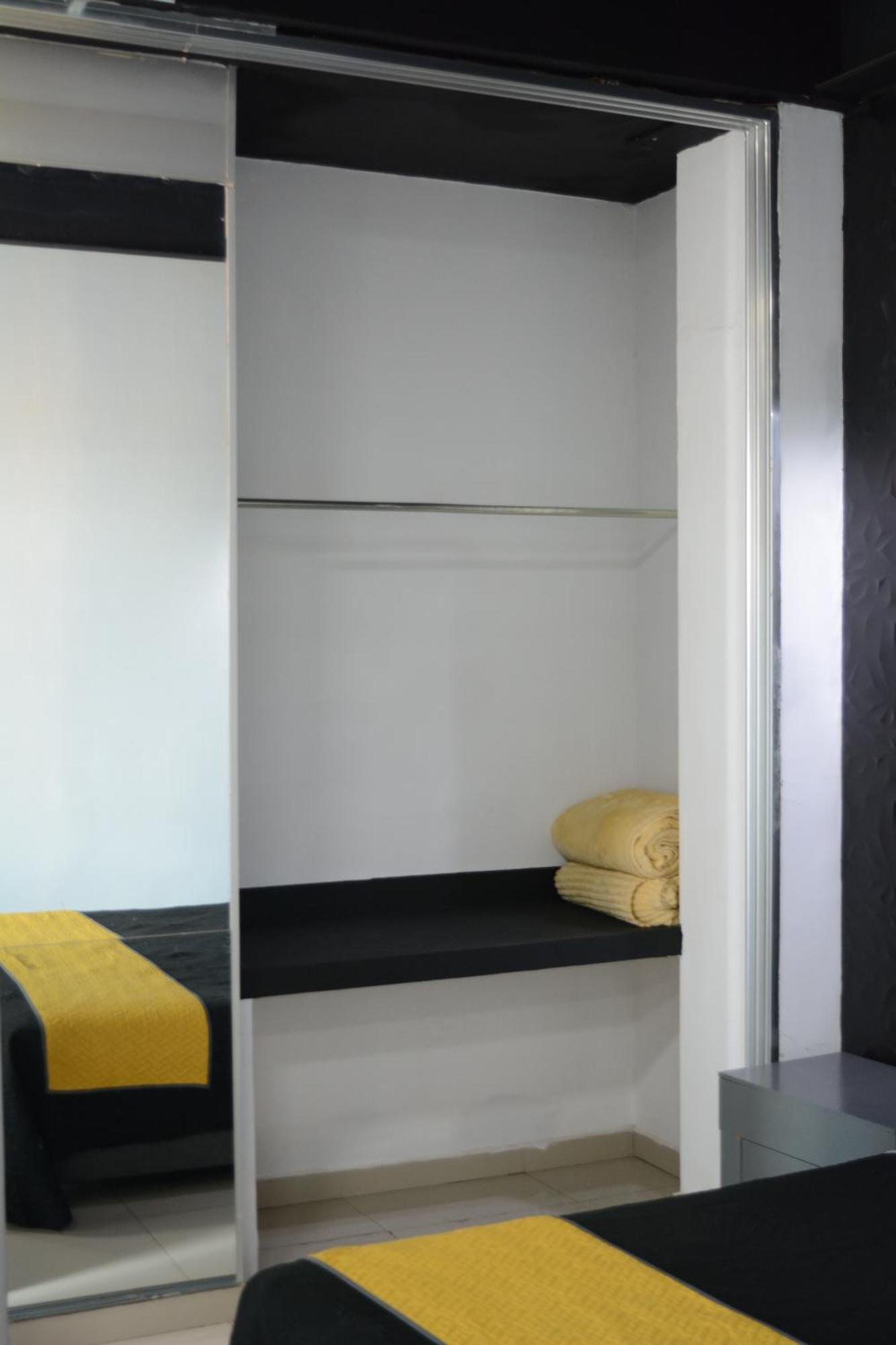 Suites La Gloria Alojamiento Independiente เตปาติตลัน เด โมเรลอส ภายนอก รูปภาพ